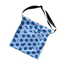Load image into Gallery viewer, Kina 'The Square' (crossbody wet bag)