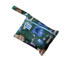 Load image into Gallery viewer, Animal party (small wet bag)