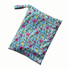 Load image into Gallery viewer, Bumble bees (medium wet bag)