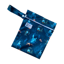 Load image into Gallery viewer, Coral reef (inbetweener wet bag)