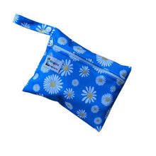 Load image into Gallery viewer, Daisy small (small wet bag)