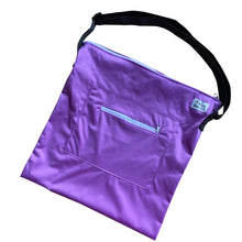 Load image into Gallery viewer, Block colour &#39;The Square&#39; (crossbody wet bag)