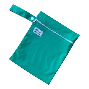 Block colour (inbetweener wet bag)