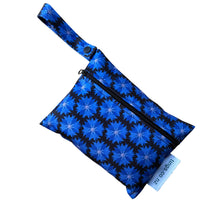 Load image into Gallery viewer, Special Edition - Cornflower (small wet bag)
