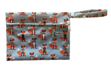 Load image into Gallery viewer, Dapper fox (small wet bag)