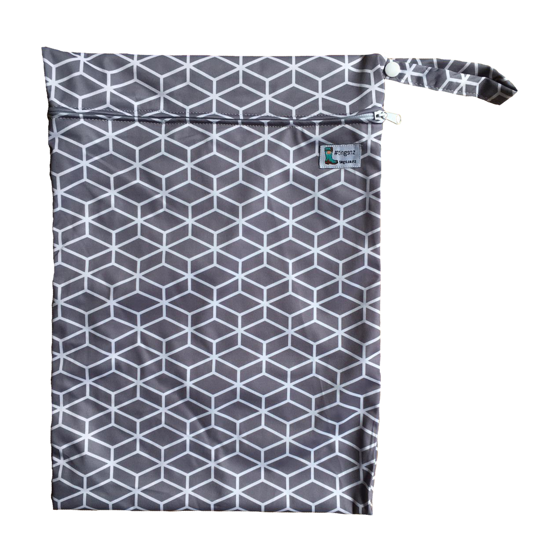 Geometric (medium wet bag)