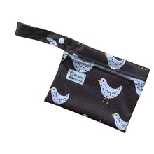 Load image into Gallery viewer, It&#39;s raining hen (small wet bag)