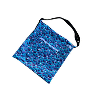 Waves 'The Square' (crossbody wet bag)